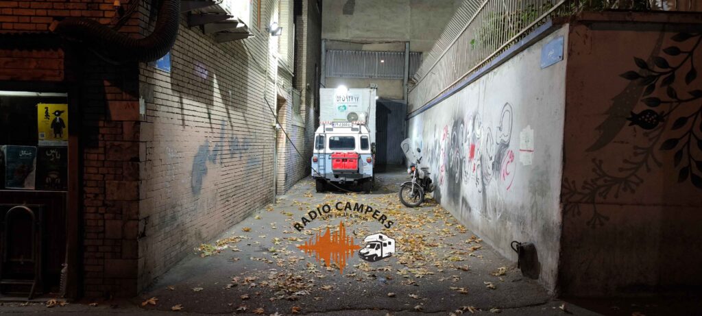 زندگی در کمپر، کوچه بن بست