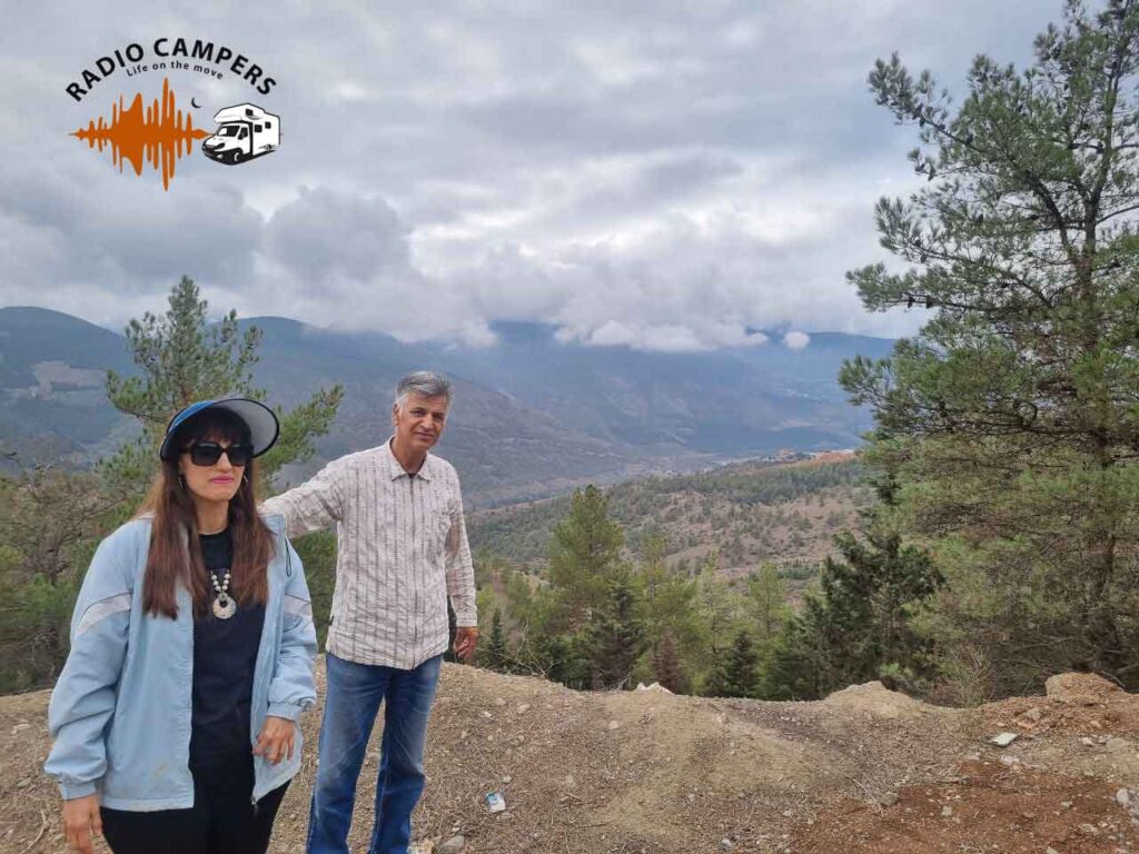 بیتا و بهمن در سفر با چشمان بسته